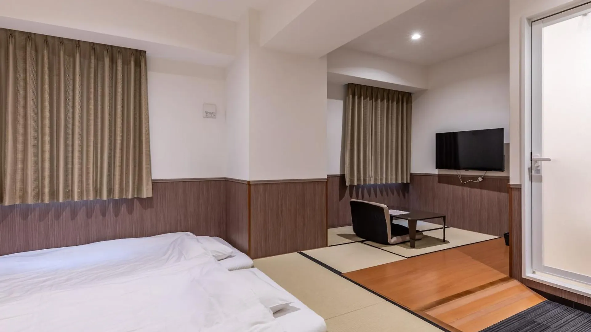 Hotel Excellence Enmachi Ekimae Kioto 3*,